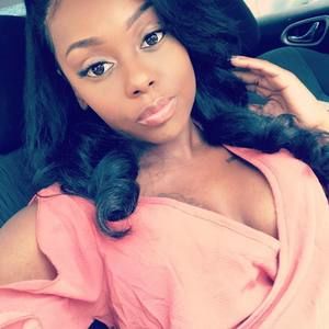 Meet your Posher, April